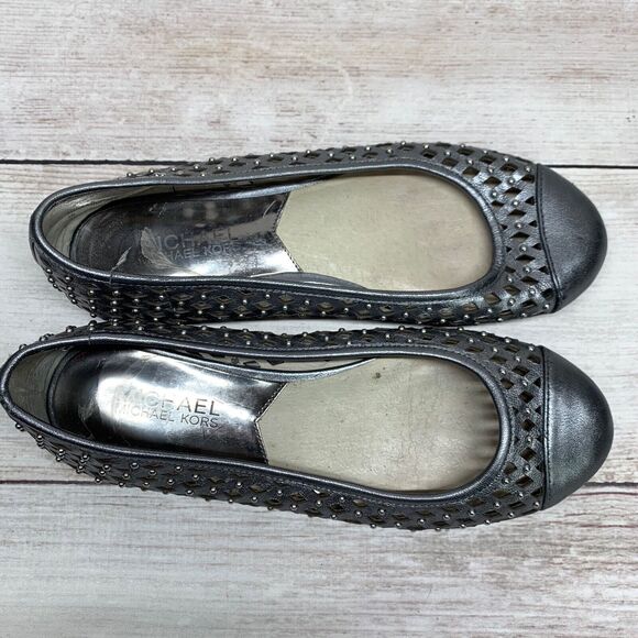 Michael Kors Silver Metallic Studded Leather Perforated Ballet Flats Size 5M - Picture 13 of 13